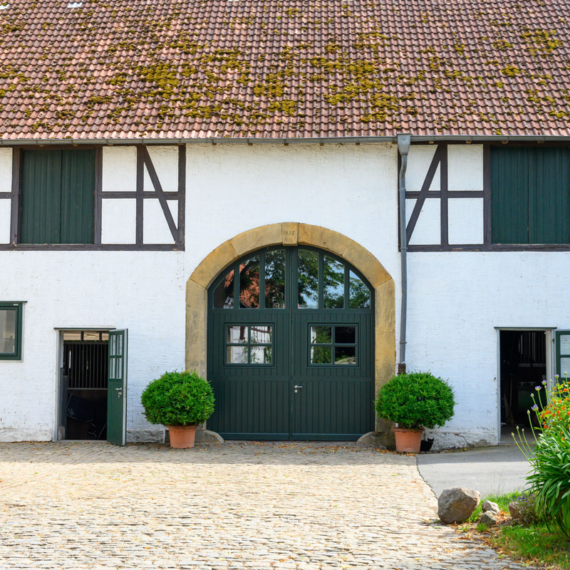 Gutshof, Nebengebäude